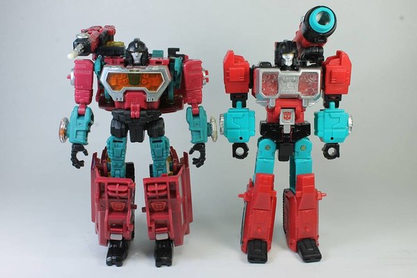 Deluxe Perceptor   More Titans Return Wave 4 Photos  (21 of 23)